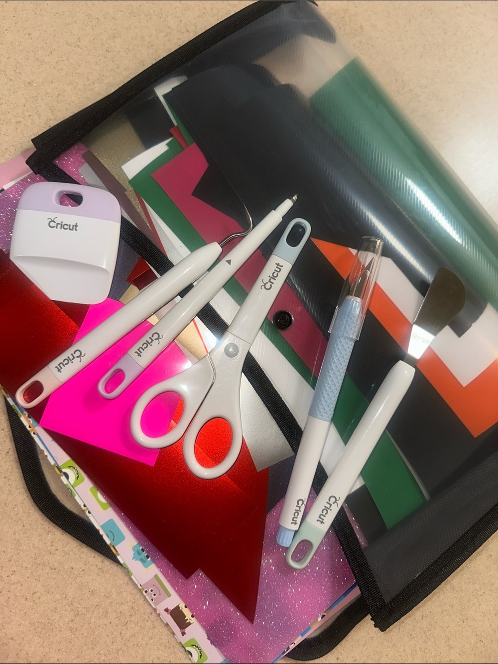 Cricut White Handle Tool Kit with a ton of HTV left over (scraps)